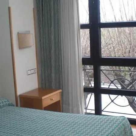 Hotel Astures 3*